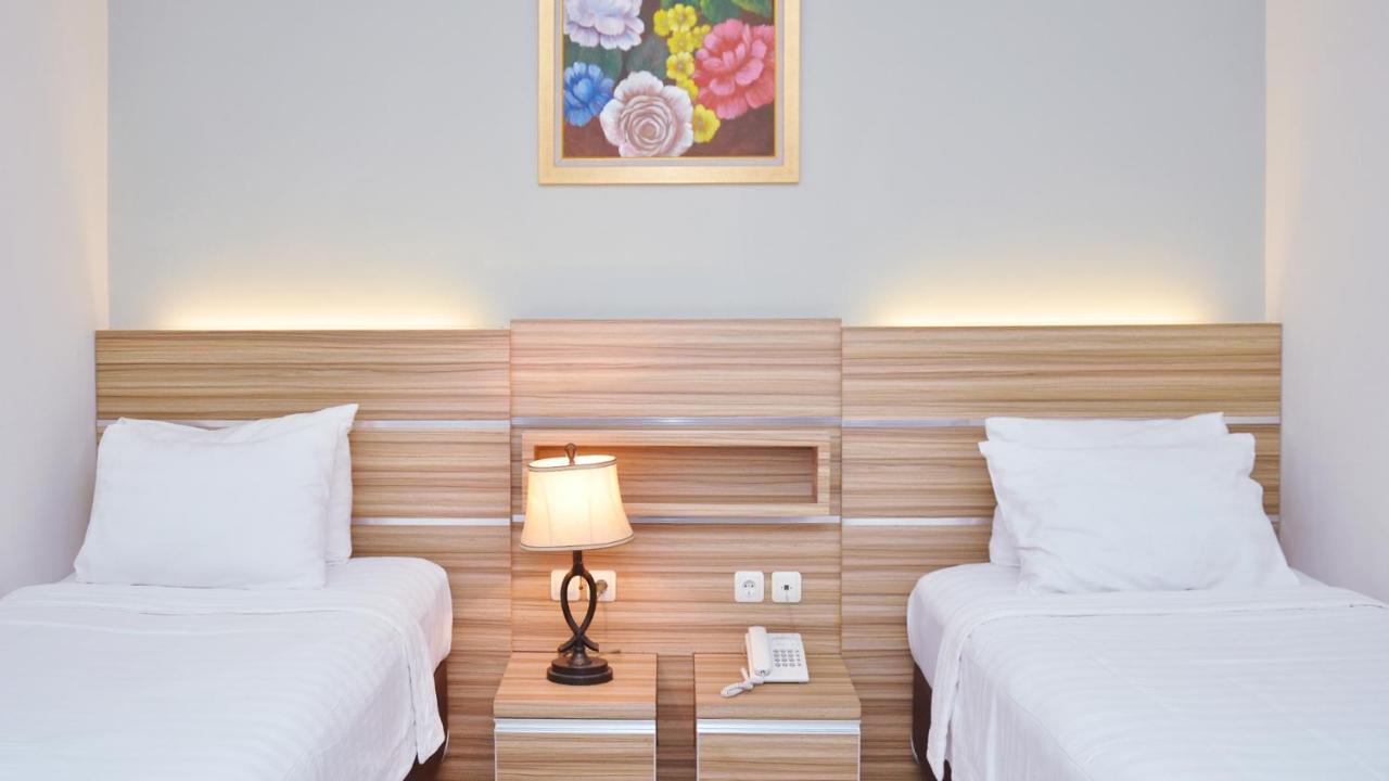Gaia Asri Hotel Pamanukan Hilir Exteriér fotografie